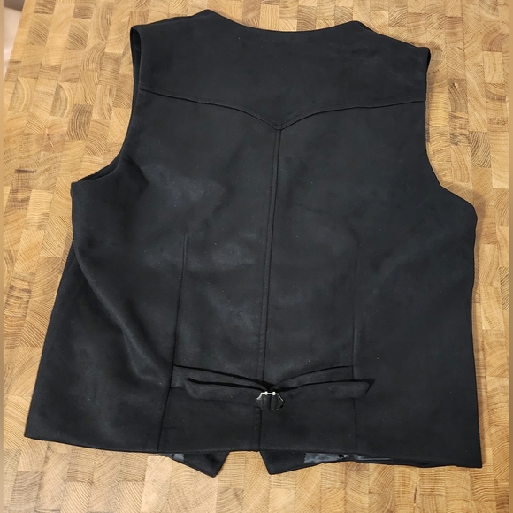 Paul Jones vest. Size Medium. Regular clothes or costume. Fall. Costume Vibes. - Picture 3 of 13